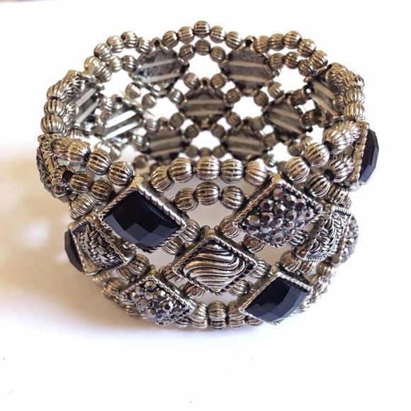 Last 1! stretch cuff bracelet adorned w/ marcasite - Picture 1 of 1